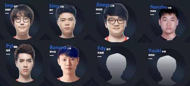 挥了巨大的 挥了巨大的