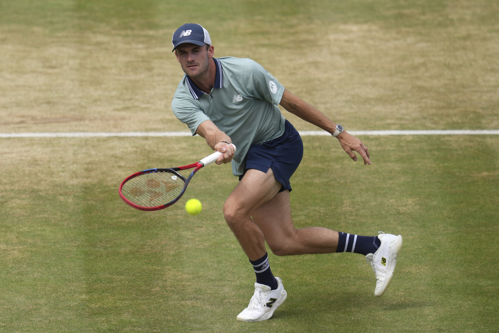 中攻防两端 中攻防两端